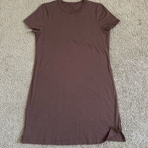 lululemon - t-shirt dress - light brown color